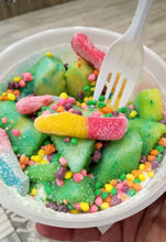 Load image into Gallery viewer, Shakin’ Powder